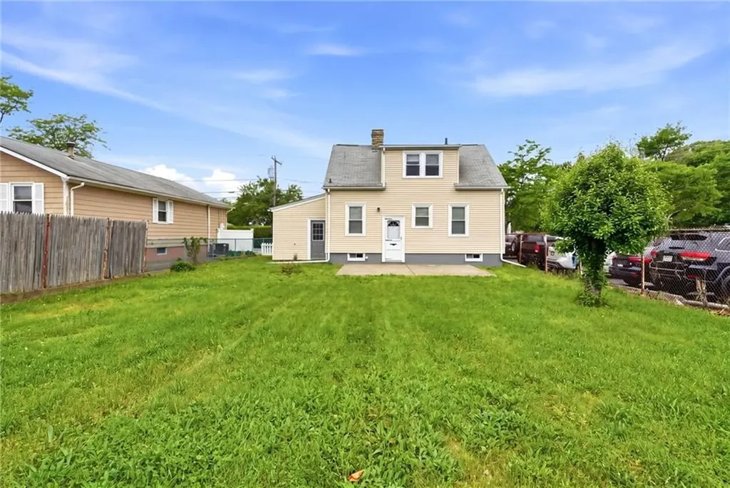 47 Goldsmith Avenue East Providence RI 02914