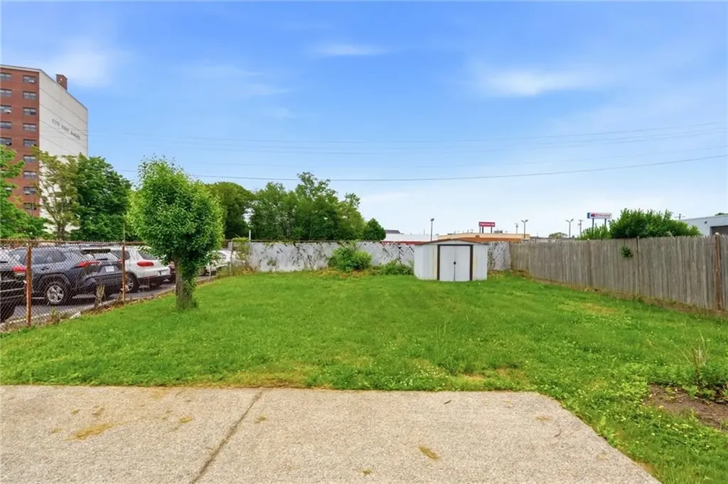47 Goldsmith Avenue East Providence RI 02914