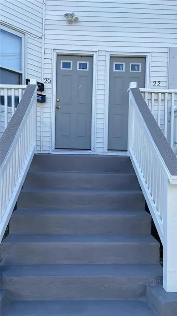 20 22 Violet Street Providence RI 02908