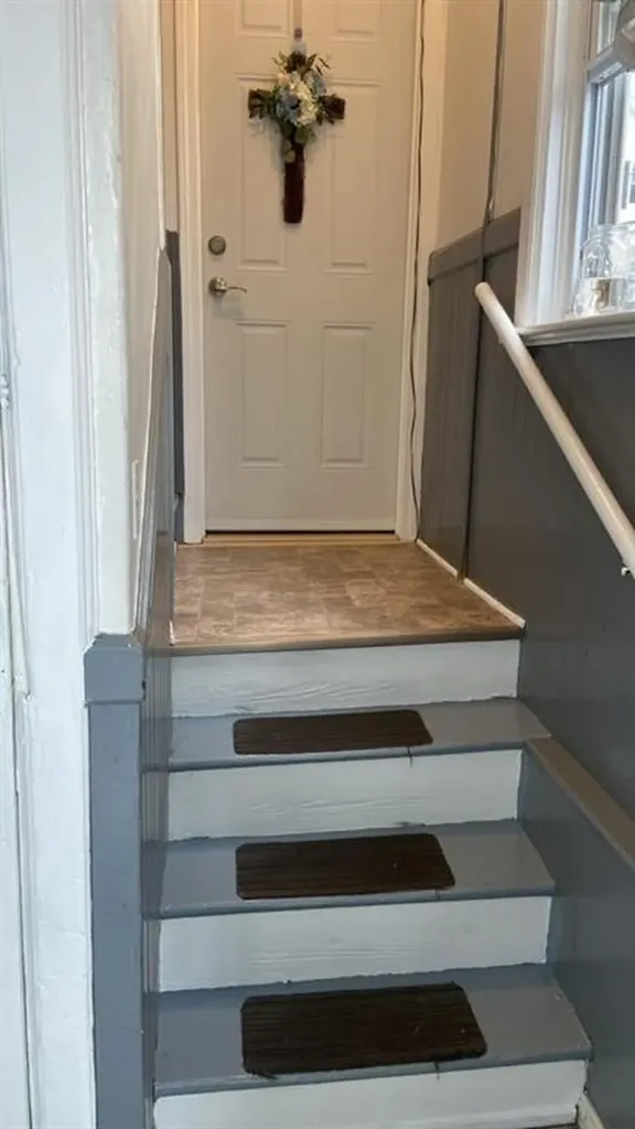 20 22 Violet Street Providence RI 02908