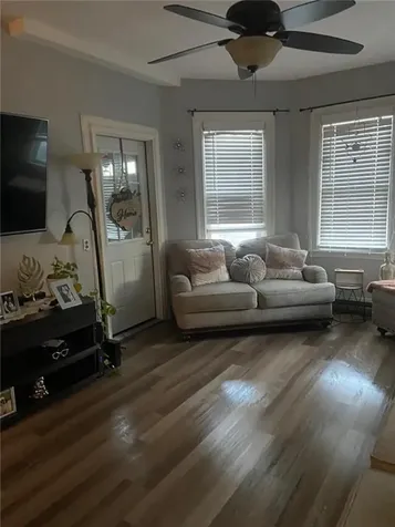 20 22 Violet Street Providence RI 02908