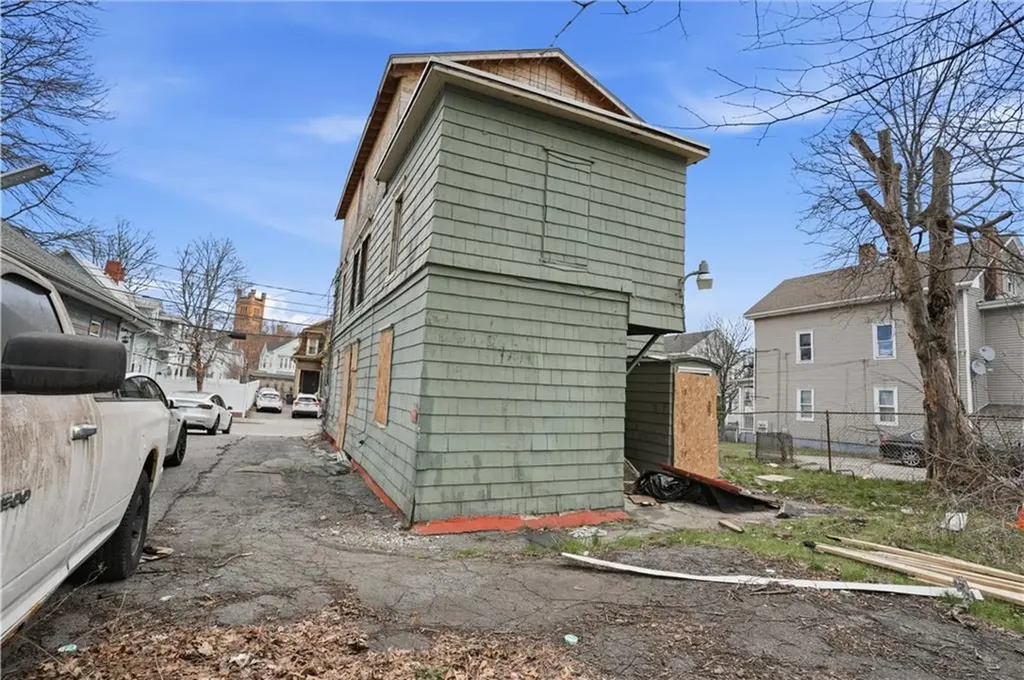 102 Superior Street Providence RI 02907