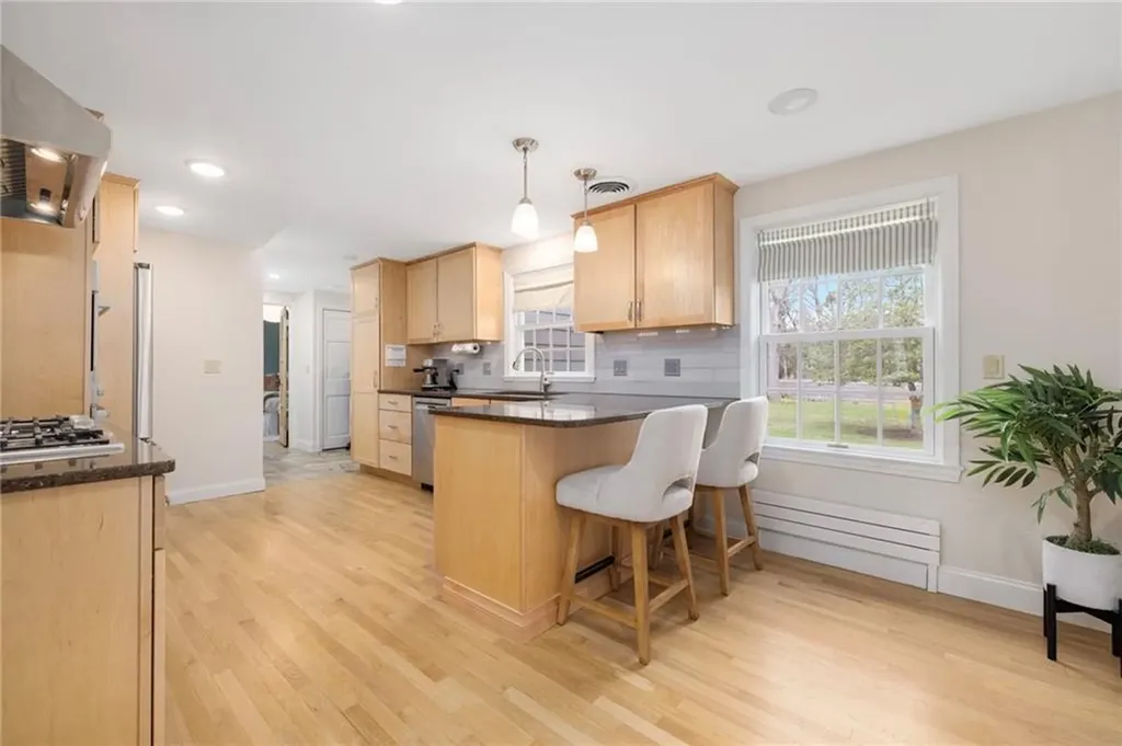9 Lamson Road Barrington RI 02806