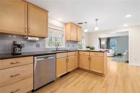 9 Lamson Road Barrington RI 02806