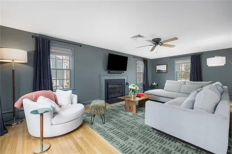 9 Lamson Road Barrington RI 02806
