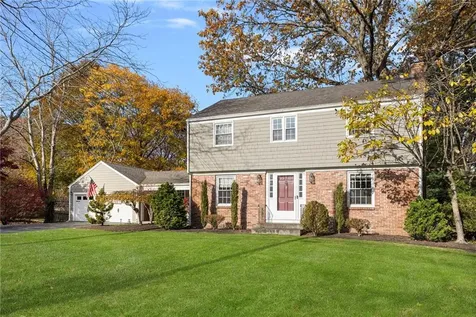 9 Lamson Road Barrington RI 02806