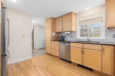 9 Lamson Road Barrington RI 02806