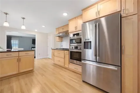 9 Lamson Road Barrington RI 02806