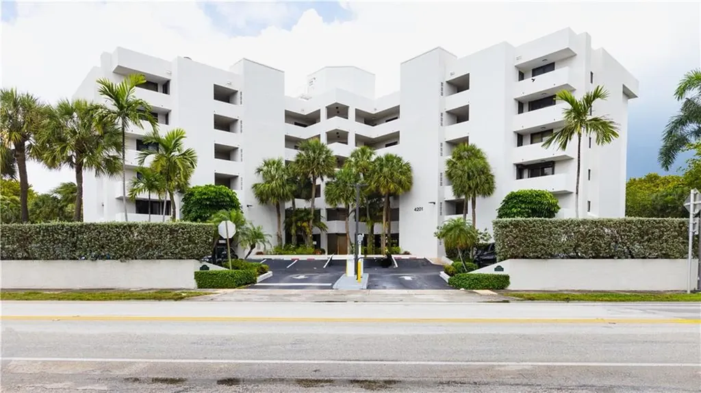 4201 North Ocean Drive Other FL 33019