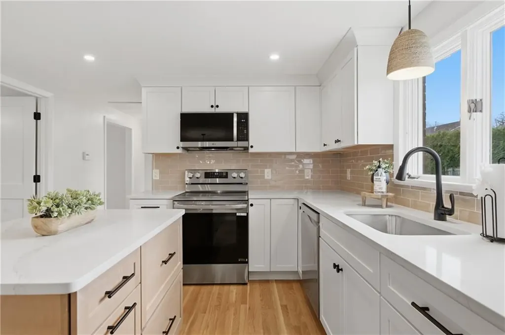 44 Valente Drive Cranston RI 02920