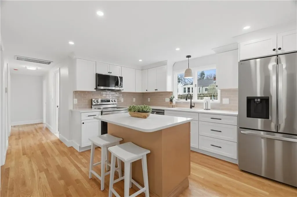 44 Valente Drive Cranston RI 02920