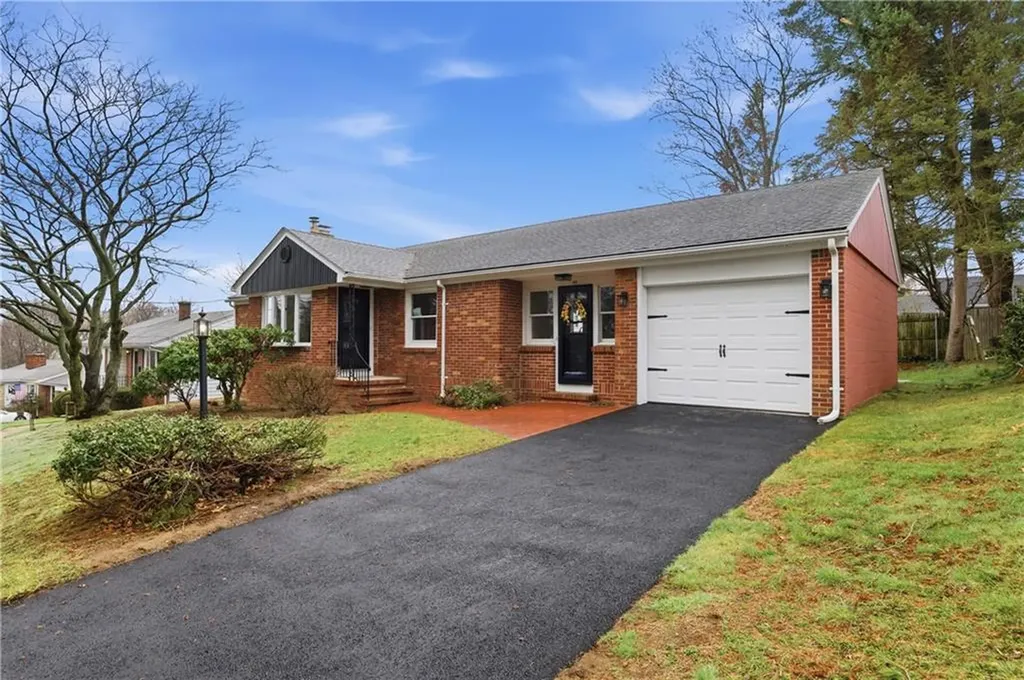 44 Valente Drive Cranston RI 02920