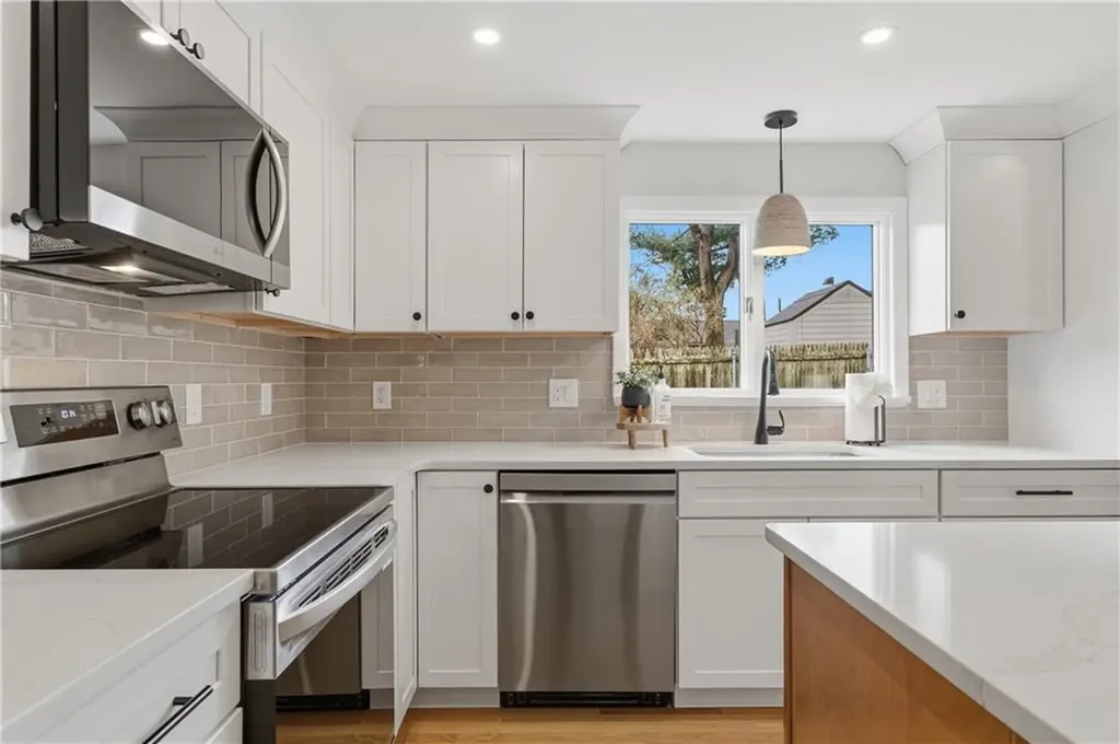 44 Valente Drive Cranston RI 02920