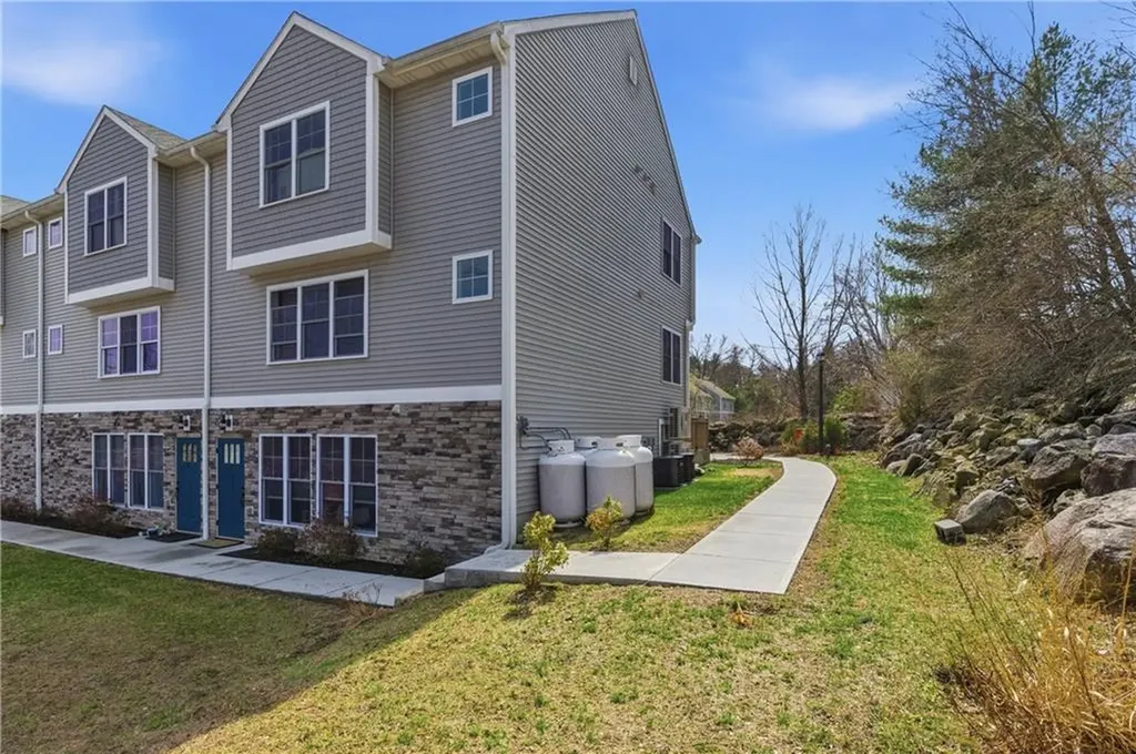 25 Graniteville Road Burrillville RI 02830