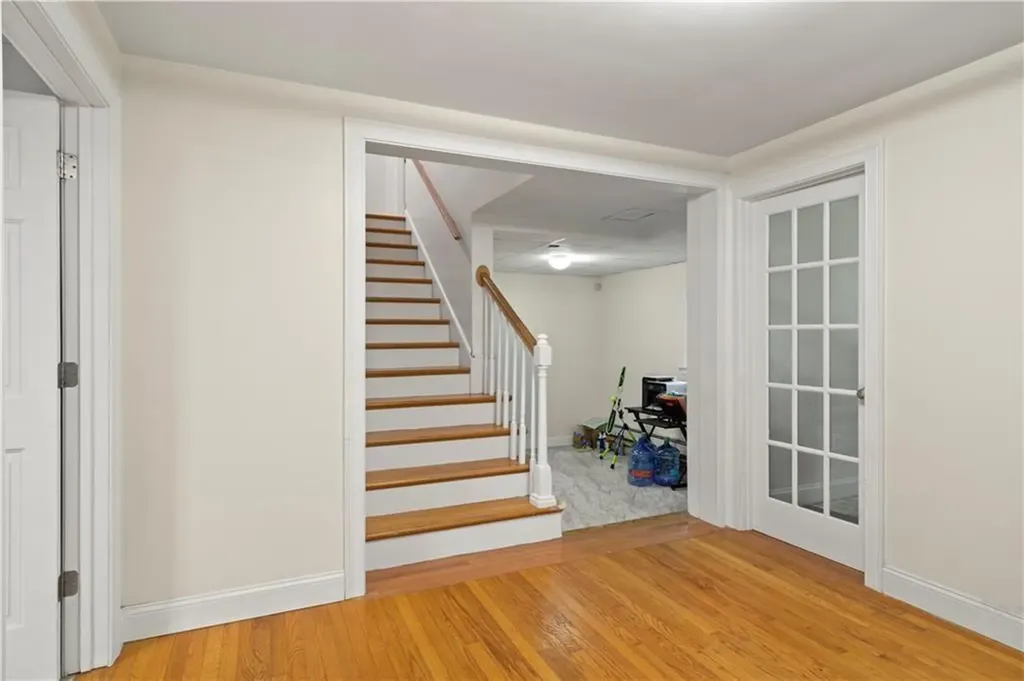 1785 Division Road East Greenwich RI 02818