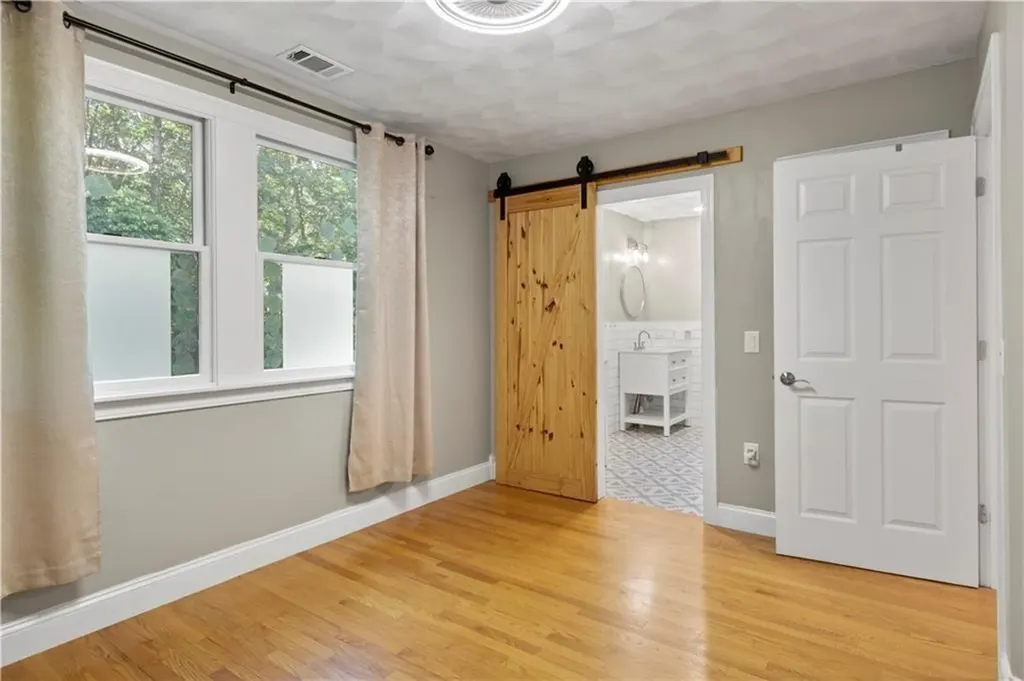 1785 Division Road East Greenwich RI 02818