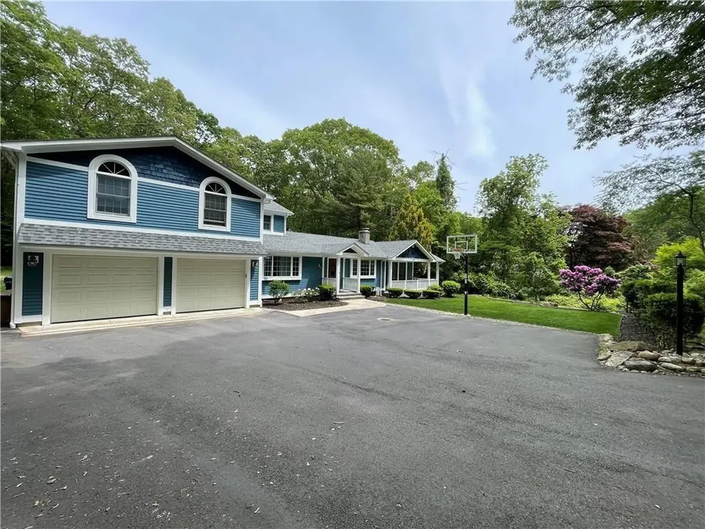 1785 Division Road East Greenwich RI 02818