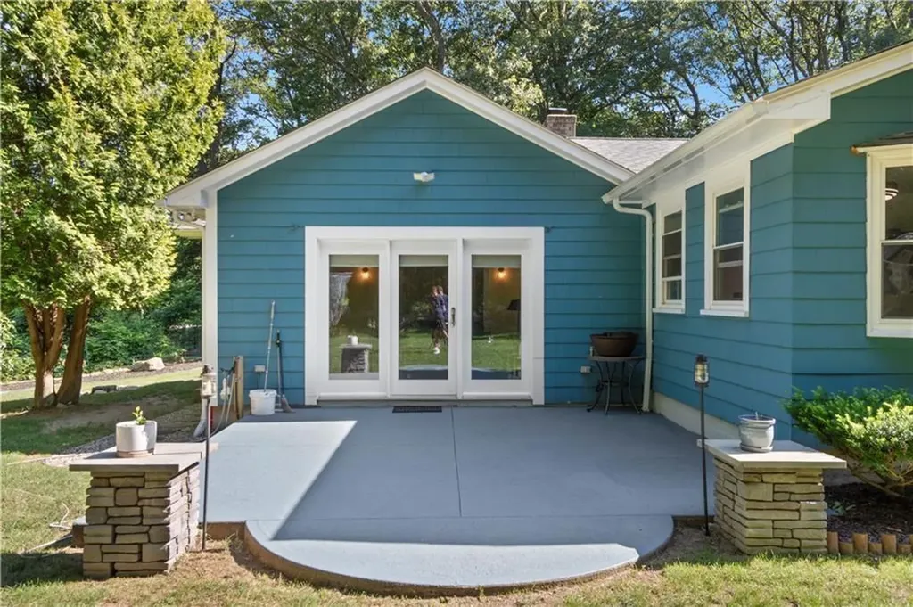 1785 Division Road East Greenwich RI 02818