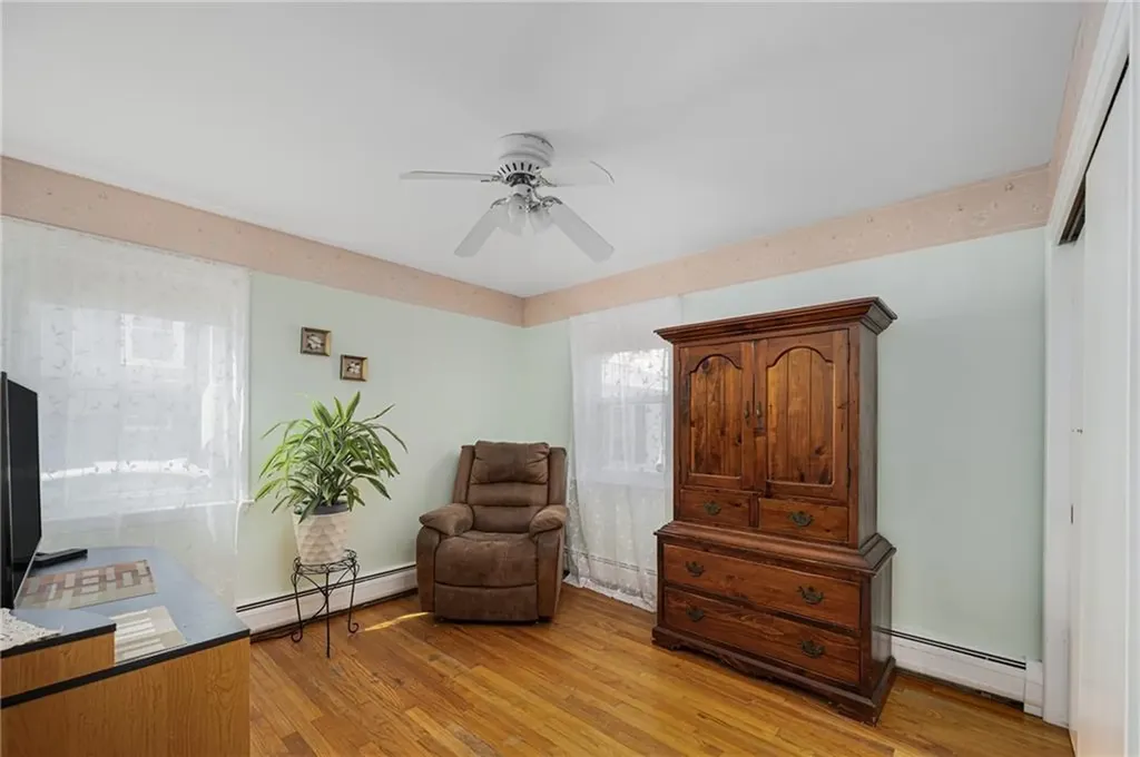 98 Gloucester Street Providence RI 02908