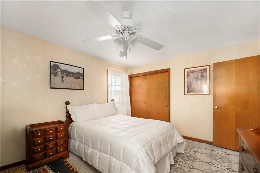 98 Gloucester Street Providence RI 02908