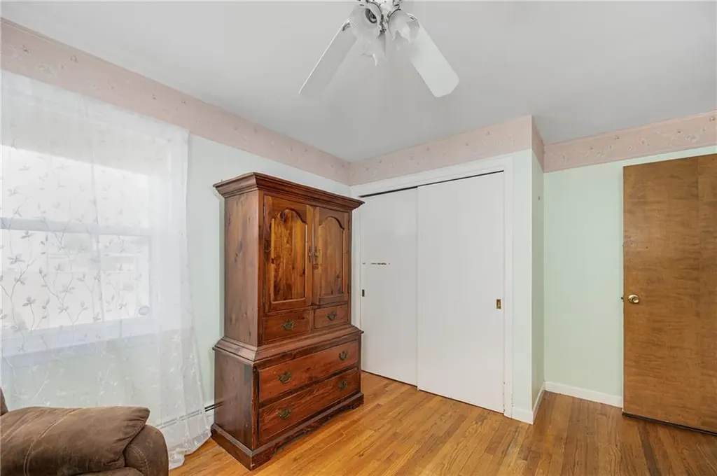 98 Gloucester Street Providence RI 02908