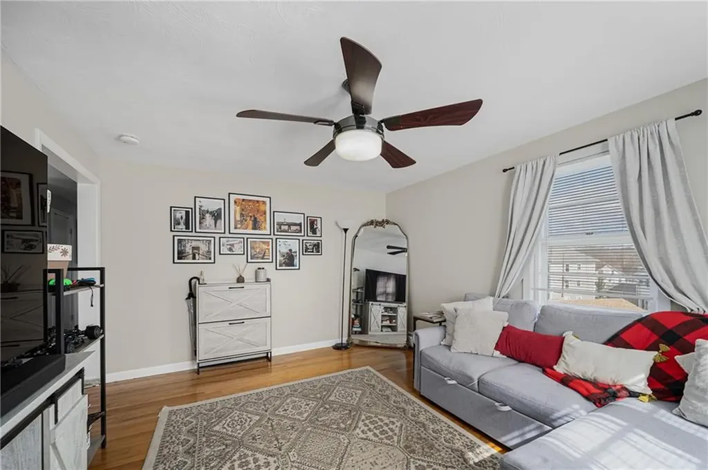 98 Gloucester Street Providence RI 02908