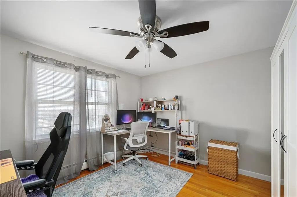 98 Gloucester Street Providence RI 02908