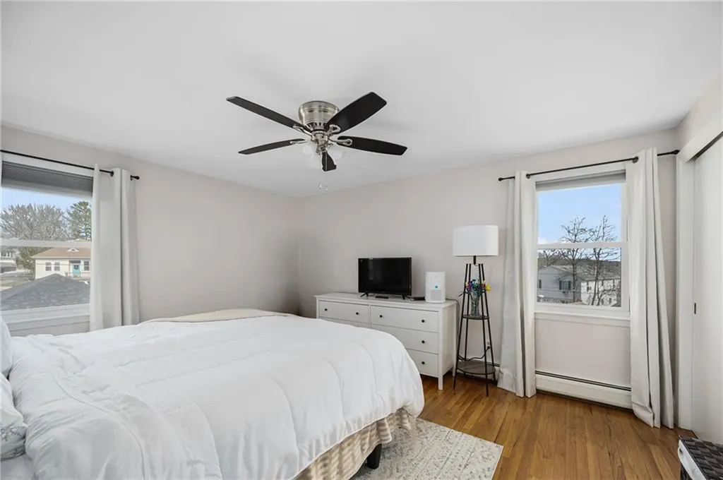 98 Gloucester Street Providence RI 02908