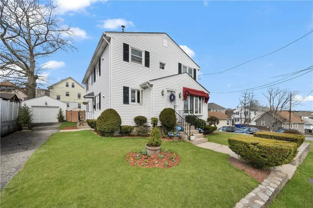 98 Gloucester Street Providence RI 02908
