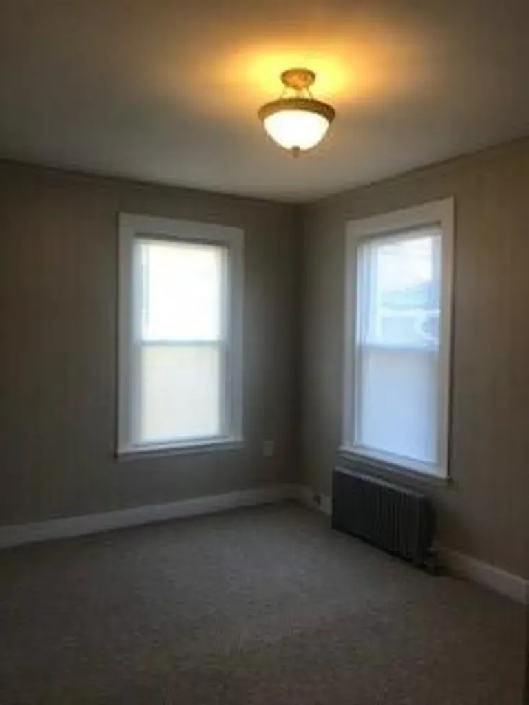 18 Standish Avenue Cranston RI 02920