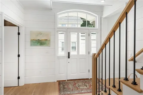 15 High Street Newport RI 02840