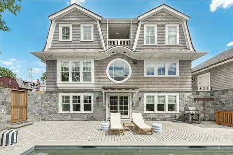 15 High Street Newport RI 02840