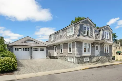 15 High Street Newport RI 02840