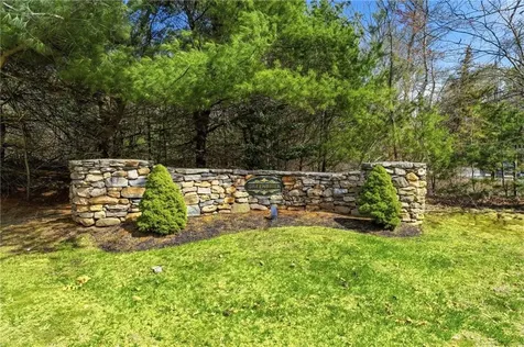 50 Greenbrier Circle Richmond RI 02892