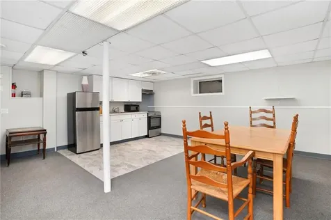 1040 Cranston Street Cranston RI 02910