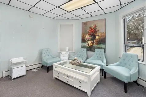 1040 Cranston Street Cranston RI 02910