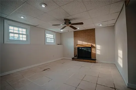 32 Stillwater Drive Warwick RI 02889
