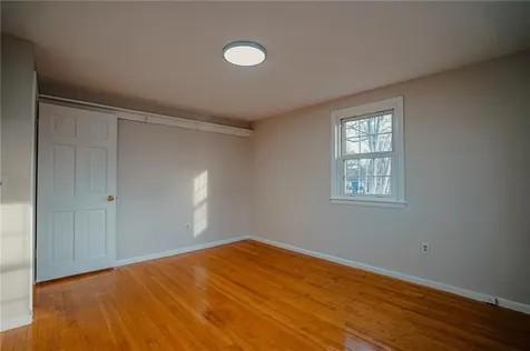 32 Stillwater Drive Warwick RI 02889