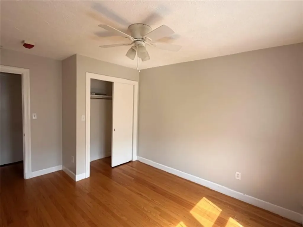 216 Harris Avenue Woonsocket RI 02895