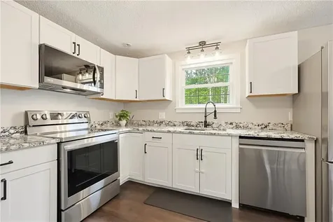 1187 South Precinct Street Taunton MA 02718