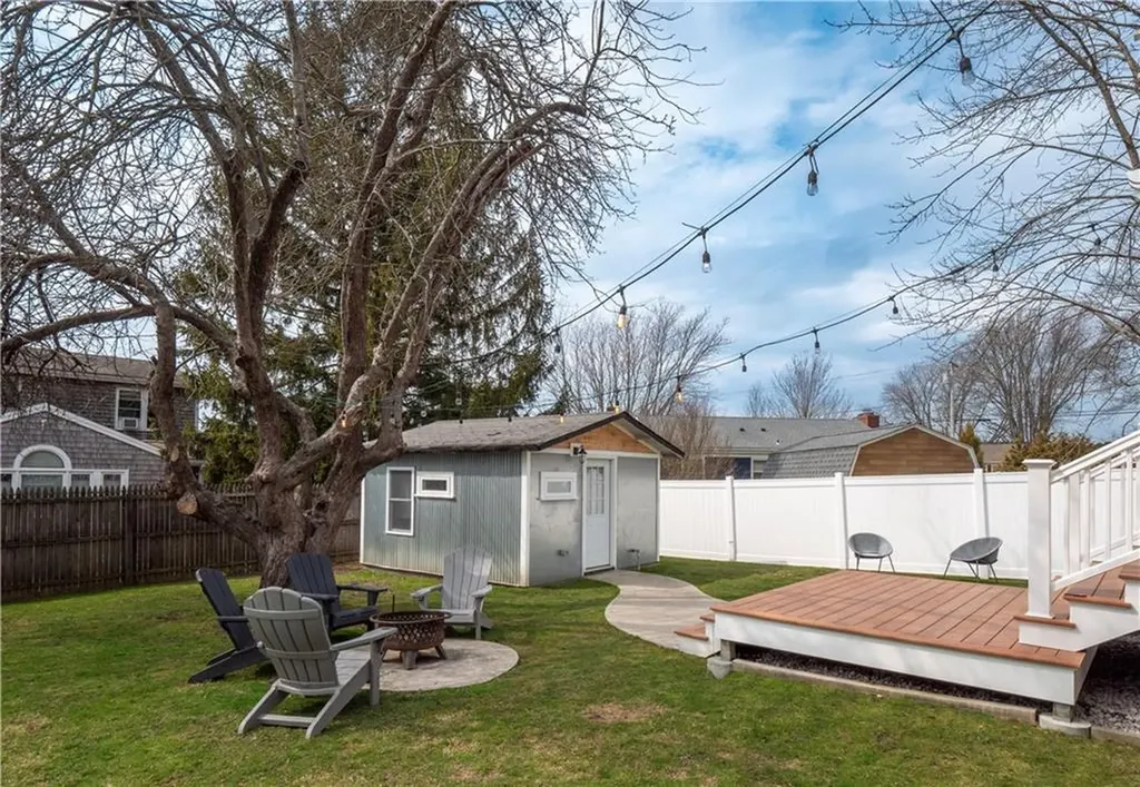100 Renfrew Avenue Middletown RI 02842