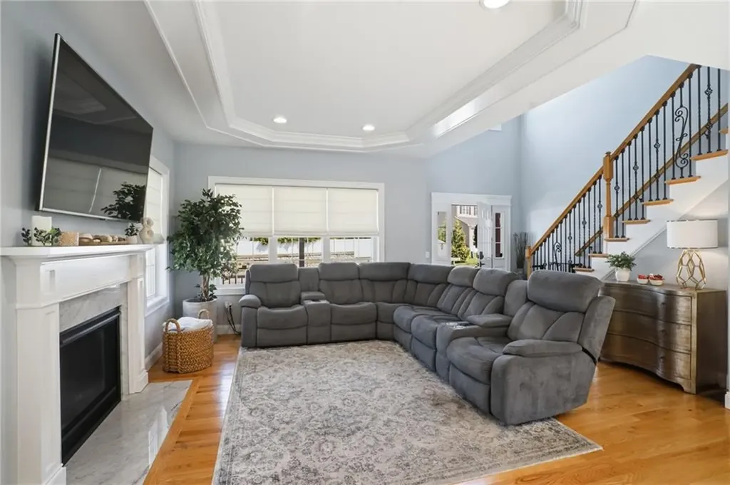 77 Theresa Marie Avenue Woonsocket RI 02895