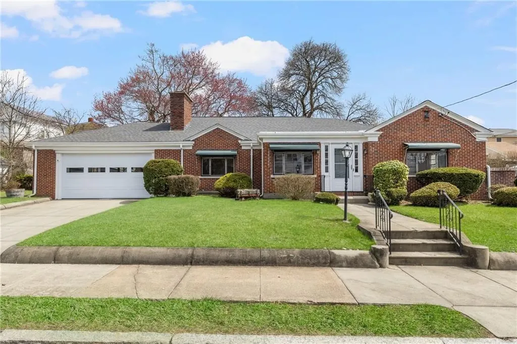 229 Lynch Street Providence RI 02908