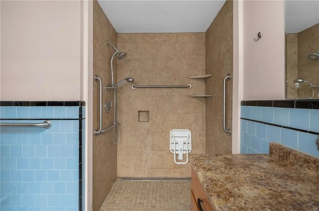 229 Lynch Street Providence RI 02908