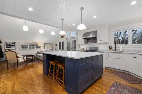 56 Summerfield Lane Middletown RI 02842