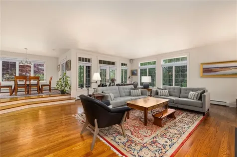 56 Summerfield Lane Middletown RI 02842