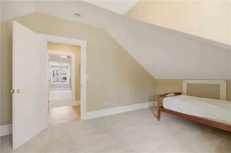 24 Spring Street Newport RI 02840
