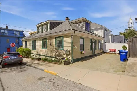24 Spring Street Newport RI 02840