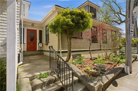 24 Spring Street Newport RI 02840