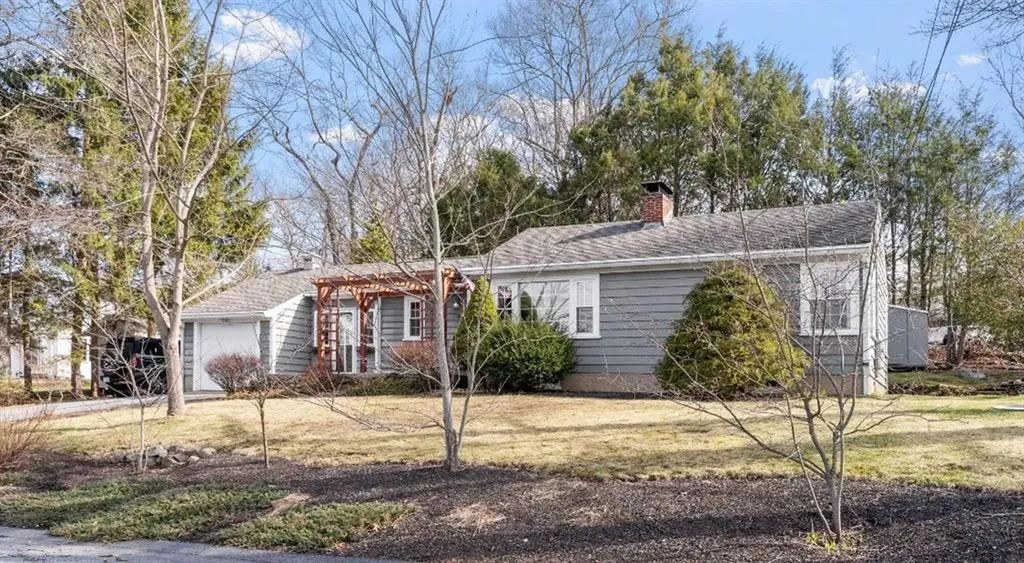 4 Karen Ann Drive Smithfield RI 02917